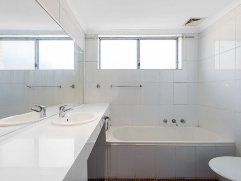 21/10-12 Thomas Street, Parramatta NSW 2150